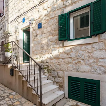 Apartman Royal Varos *