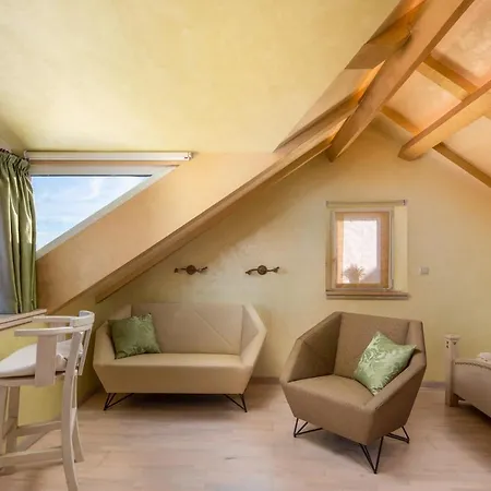 Apartman Royal Varos *