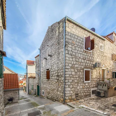 Royal Varos * スプリト