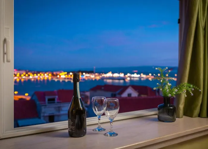 Apartament Royal Varos *